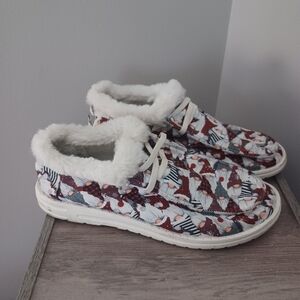 Amazon Gnome Print Christmas Shoes Faux Fur Lined Sz 10